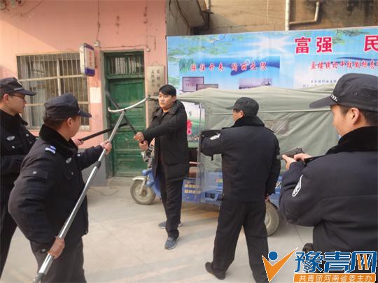 ��������¥�ɳ�����֯��չӦ����ͻģ������