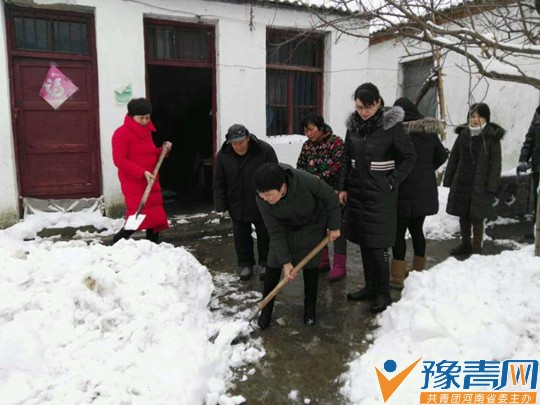 ��ѩ���������� ��ƶ·����ǰ��(ͼ��)