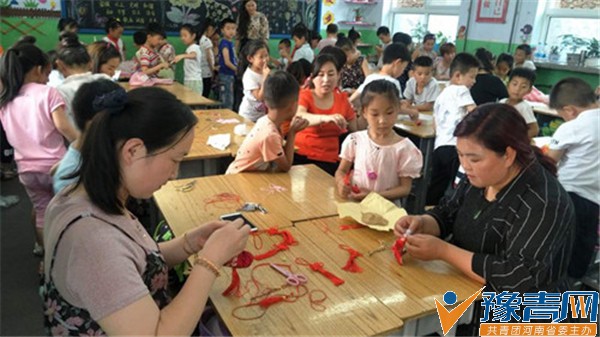 �����ﴫͳ�Ļ� �����������ꡱ�ж�С�����ϵ�л