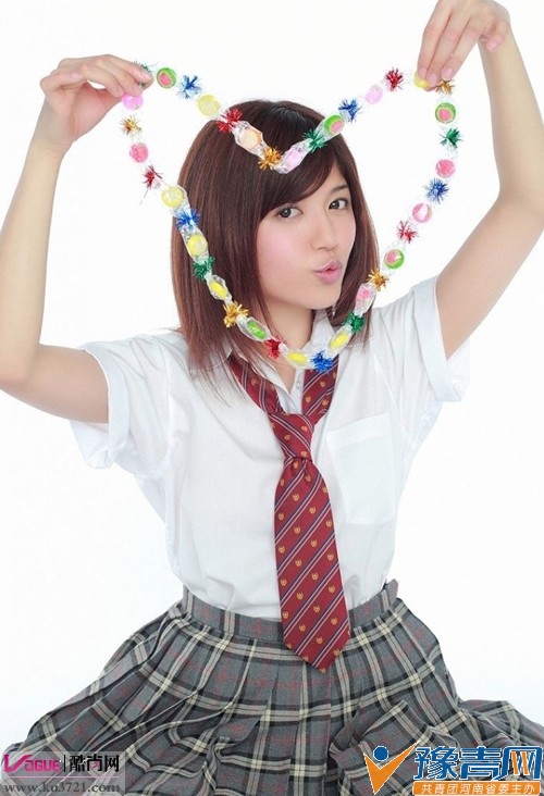 �ձ�Ů�ǰ��󴿽�ѧ��װ